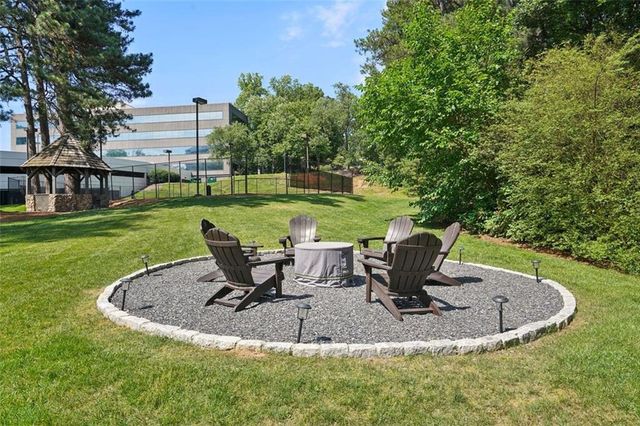 3530 Piedmont NE Road 2I, Atlanta, GA 30305