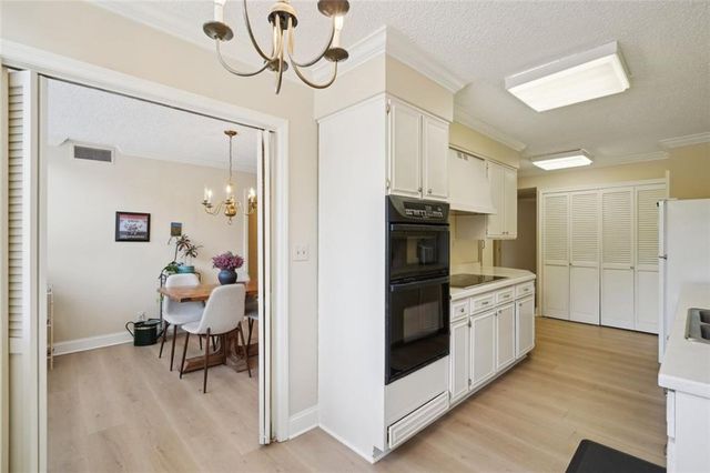 3530 Piedmont NE Road 2I, Atlanta, GA 30305