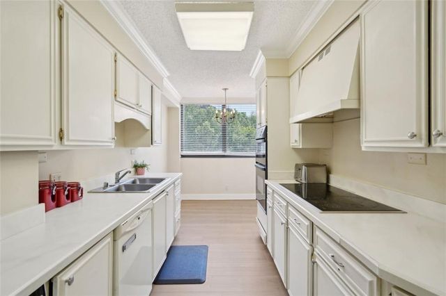 3530 Piedmont NE Road 2I, Atlanta, GA 30305