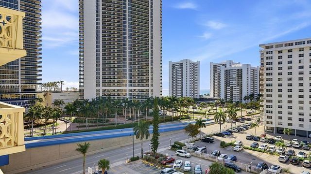 1825 S Ocean Dr 811, Hallandale Beach, FL 33009