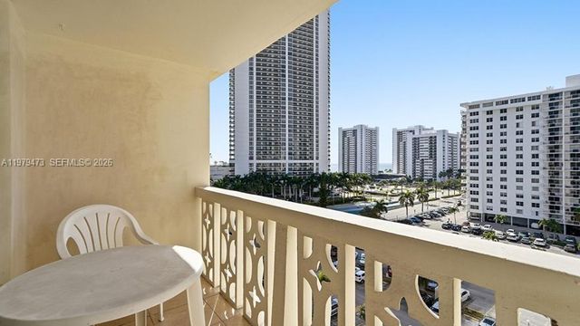 1825 S Ocean Dr 811, Hallandale Beach, FL 33009