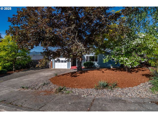 420 Nw ELIZABETH Ave, Winston, OR 97496