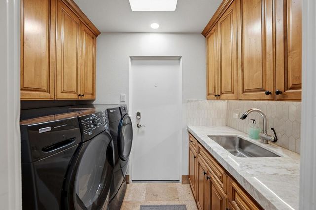 19 McGill Drive, Rancho Mirage, CA 92270