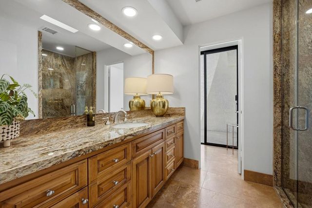 19 McGill Drive, Rancho Mirage, CA 92270