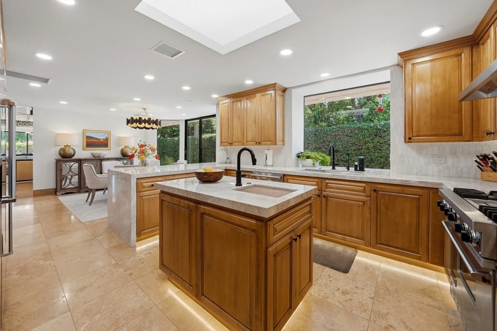 Image 5 of property listing at 19 McGill Drive, Rancho Mirage, CA 92270