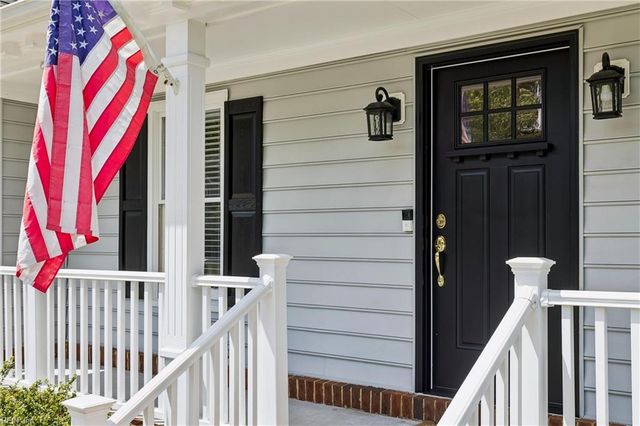 813 Beckley LN, Chesapeake, VA 23322