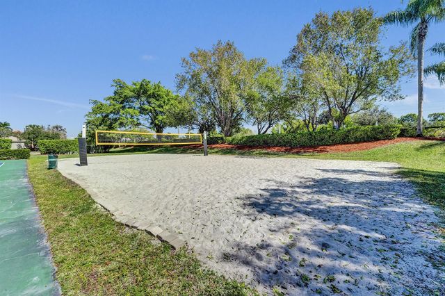 18623 SW 7th Street, Pembroke Pines, FL 33029
