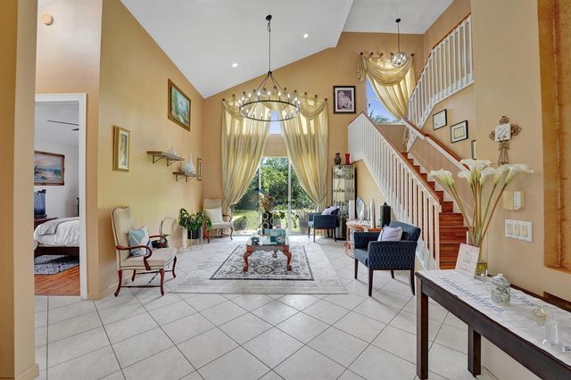 18623 SW 7th Street, Pembroke Pines, FL 33029