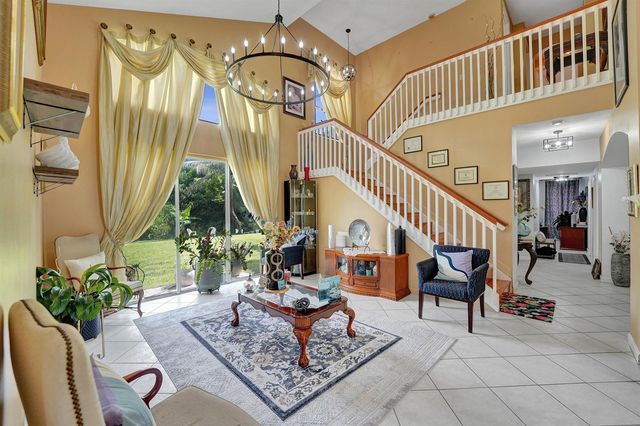 18623 SW 7th Street, Pembroke Pines, FL 33029