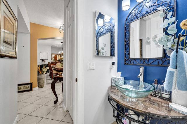 18623 SW 7th Street, Pembroke Pines, FL 33029