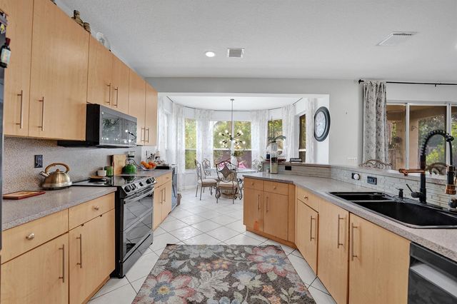 18623 SW 7th Street, Pembroke Pines, FL 33029