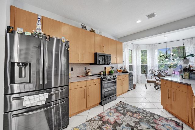 18623 SW 7th Street, Pembroke Pines, FL 33029