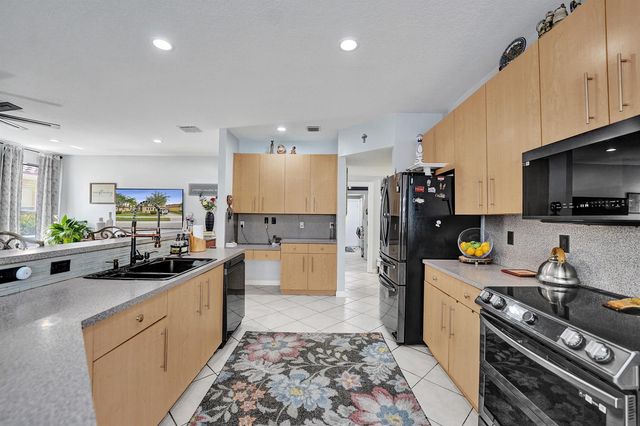 18623 SW 7th Street, Pembroke Pines, FL 33029