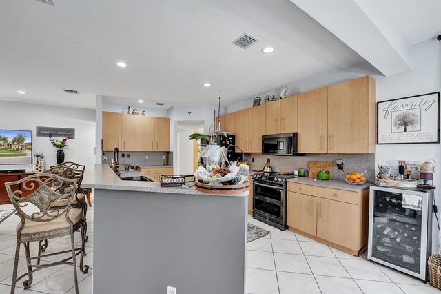 18623 SW 7th Street, Pembroke Pines, FL 33029
