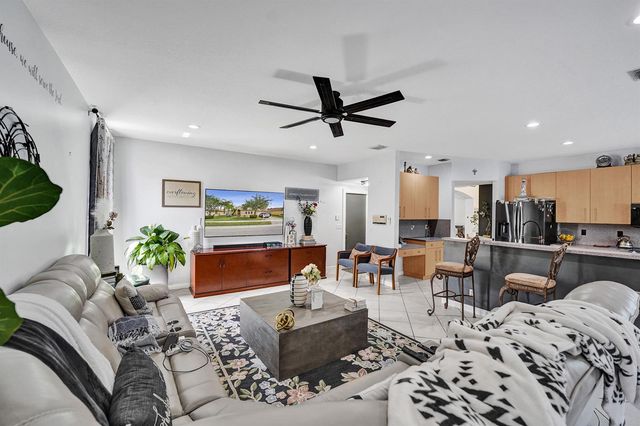 18623 SW 7th Street, Pembroke Pines, FL 33029