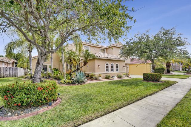 18623 SW 7th Street, Pembroke Pines, FL 33029