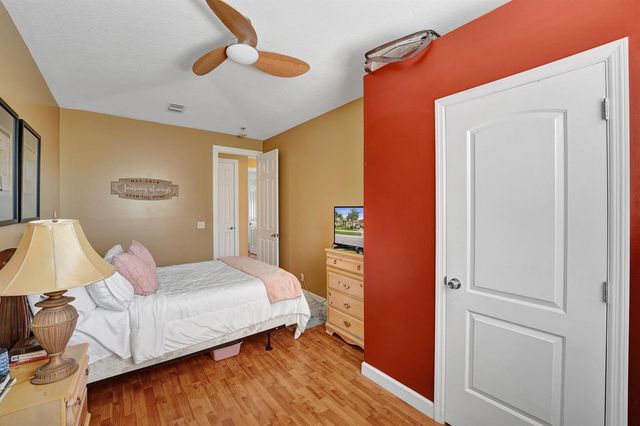 18623 SW 7th Street, Pembroke Pines, FL 33029