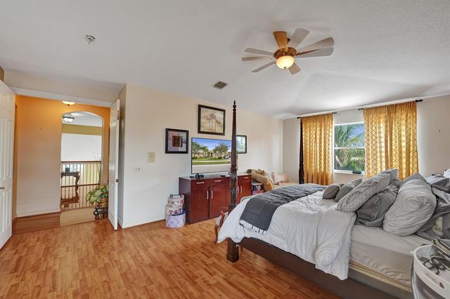 18623 SW 7th Street, Pembroke Pines, FL 33029