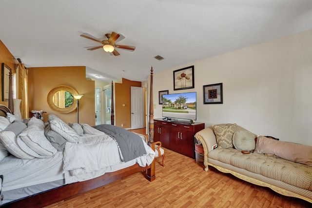 18623 SW 7th Street, Pembroke Pines, FL 33029