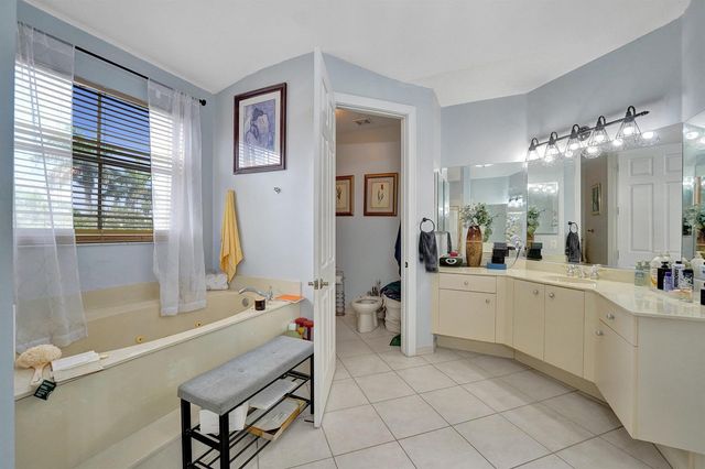18623 SW 7th Street, Pembroke Pines, FL 33029