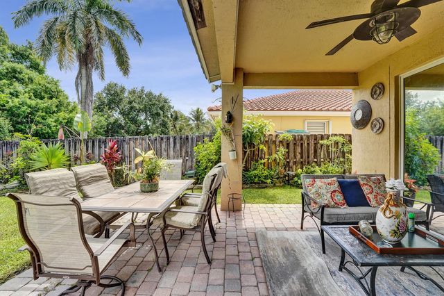 18623 SW 7th Street, Pembroke Pines, FL 33029