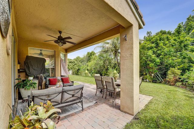 18623 SW 7th Street, Pembroke Pines, FL 33029