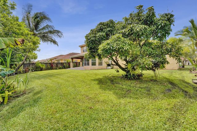 18623 SW 7th Street, Pembroke Pines, FL 33029