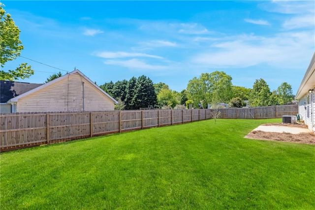 388 Royal Court, Jackson, GA 30233