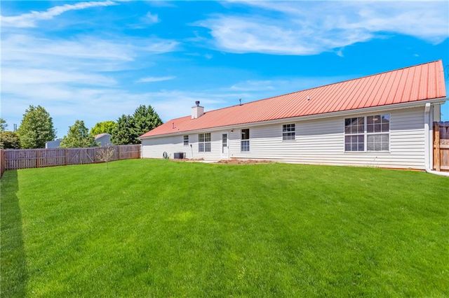 388 Royal Court, Jackson, GA 30233