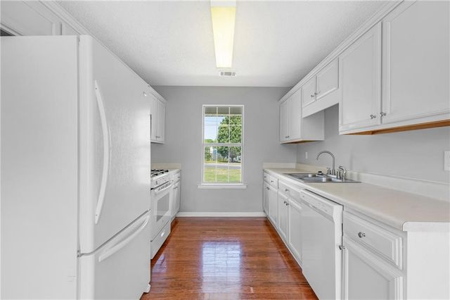 388 Royal Court, Jackson, GA 30233