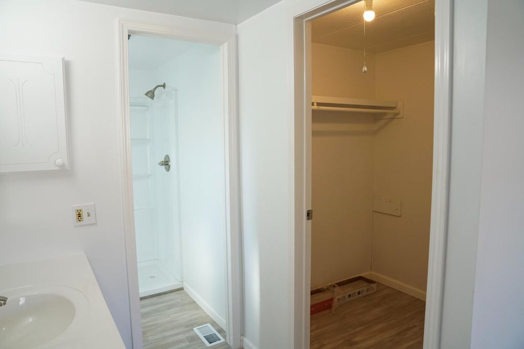 Image 18 of property listing at 1551 6th Avenue Drive # 161, Kingsburg, CA 93631