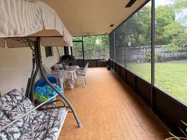 9300 SW 164th St, Palmetto Bay, FL 33157