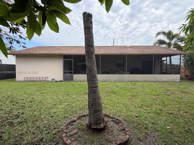 9300 SW 164th St, Palmetto Bay, FL 33157