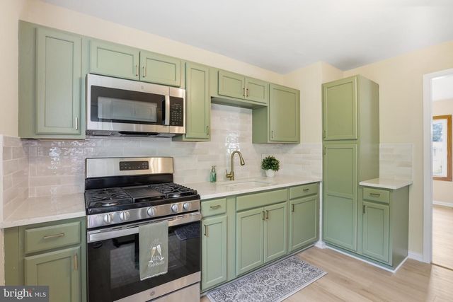 60 HOLDEN DR, New Castle, DE 19720