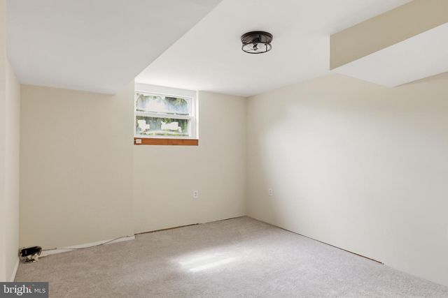 60 HOLDEN DR, New Castle, DE 19720