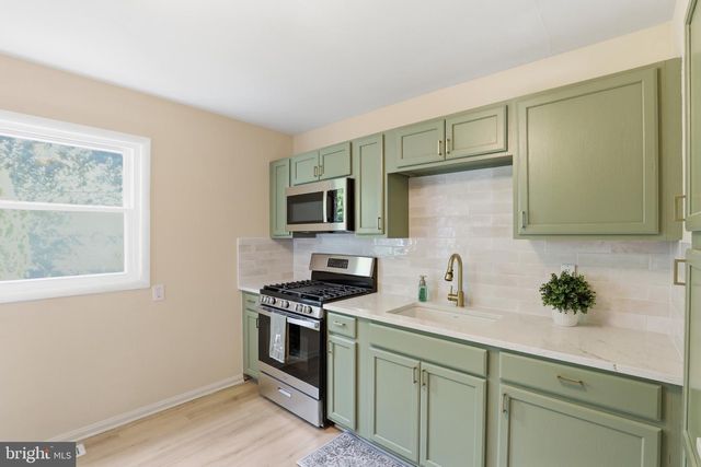 60 HOLDEN DR, New Castle, DE 19720