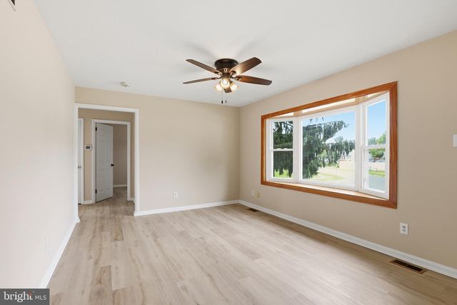 60 HOLDEN DR, New Castle, DE 19720