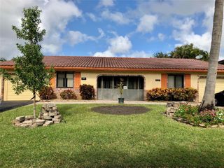 8957 NW 27th St, Coral Springs, FL 33065