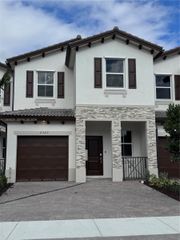 2527 SE 29th St, Homestead, FL 33035