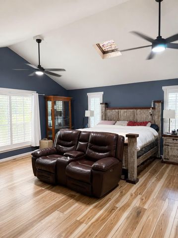 154 Woodway Drive, Magnolia, TX 77355