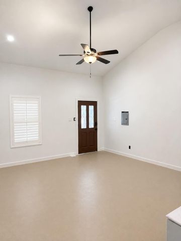 154 Woodway Drive, Magnolia, TX 77355