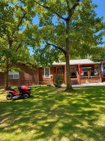 154 Woodway Drive, Magnolia, TX 77355