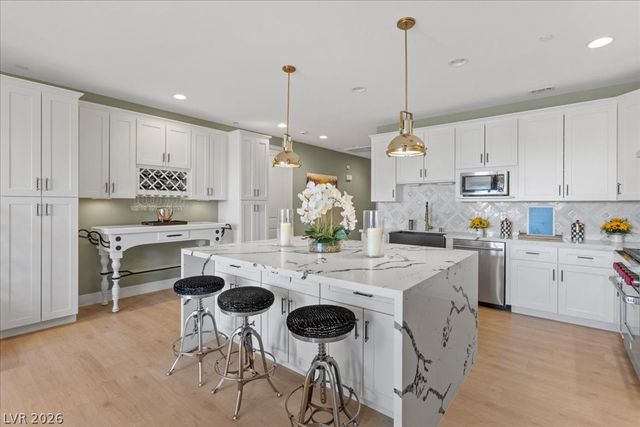 1195 Calcione Drive, Henderson, NV 89011