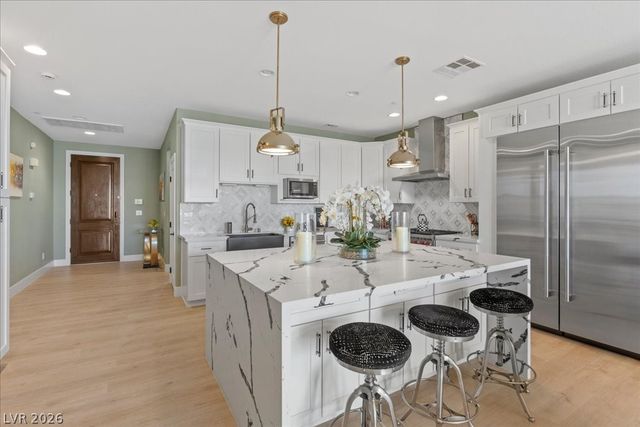 1195 Calcione Drive, Henderson, NV 89011