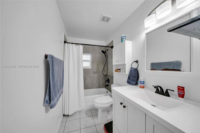 8341 Cardinal Rd, Fort Myers, FL 33967