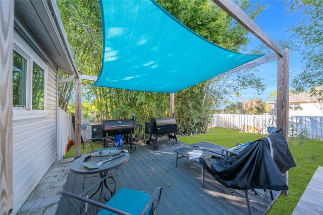 8341 Cardinal Rd, Fort Myers, FL 33967