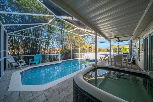 8341 Cardinal Rd, Fort Myers, FL 33967