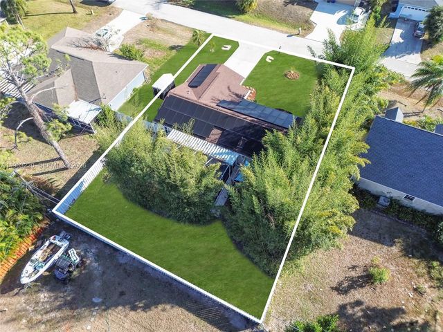 8341 Cardinal Rd, Fort Myers, FL 33967