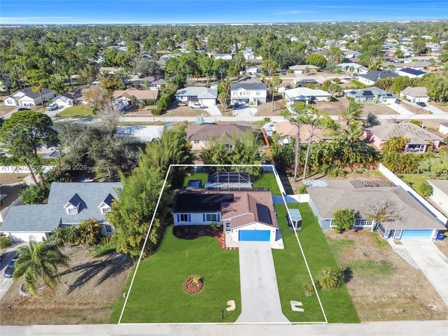 8341 Cardinal Rd, Fort Myers, FL 33967