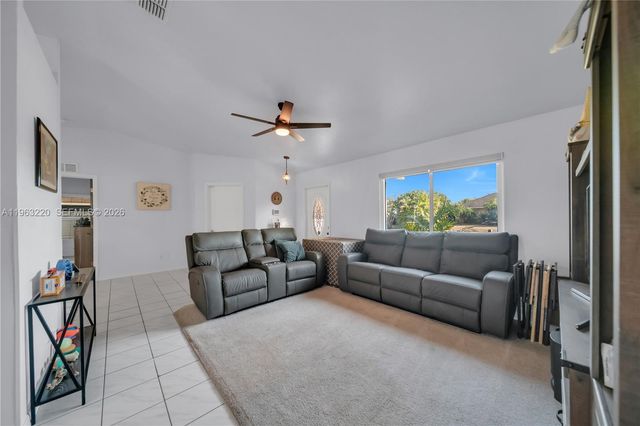 8341 Cardinal Rd, Fort Myers, FL 33967